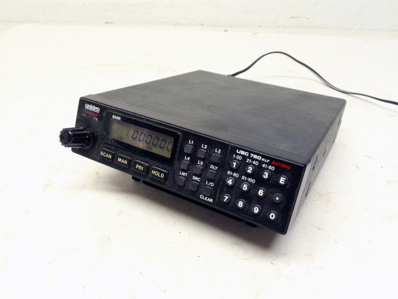 radio receptor transmisor uniden plastico transf 12-13.8v 5-7.3x16x20 1u